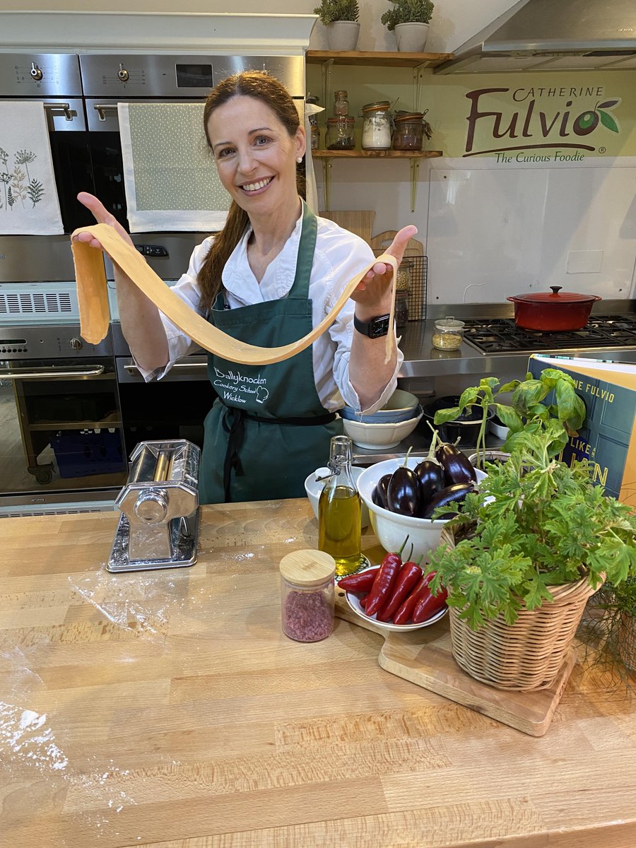 BallyknockenHCS's tweet image. Escape to the Wicklow countryside for a Southern Italian team-building cookery experience like no other 🇮🇹

Think fresh ingredients, authentic flavours, and a shared experience your team will be talking about long after the last bite.

👉 is.gd/Ed1dxI

#CorporateEvents