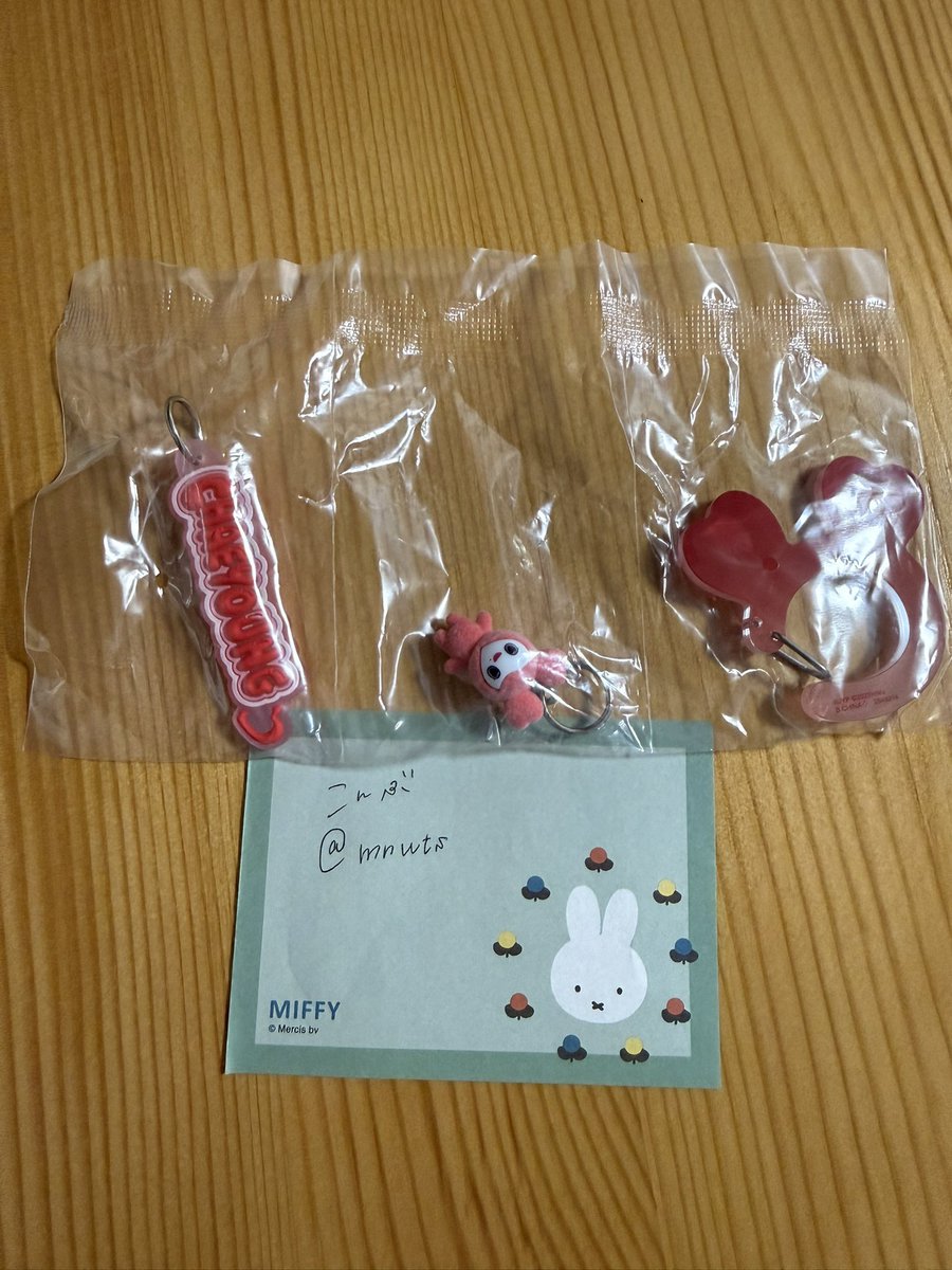 こんぶ tweet media