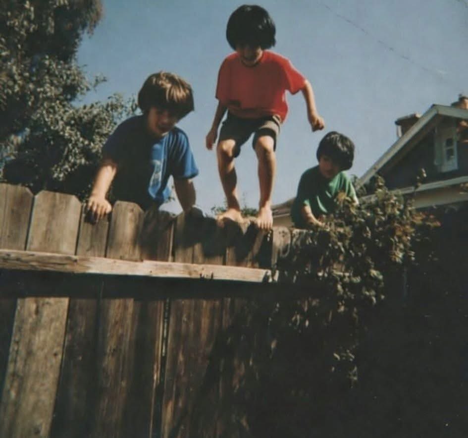 Untamed2612's tweet image. Back then, we didn't ask if it was safe.. We just did it and found out …#Carefree #Fearless #Careless #Bachpan ♥️♥️🧿