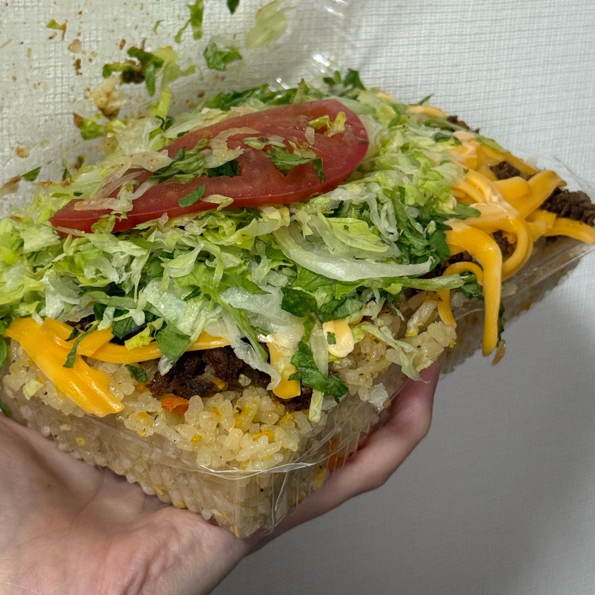 久々にお昼用に買いに行ったのに、仕事してたら食べるの忘れてた()