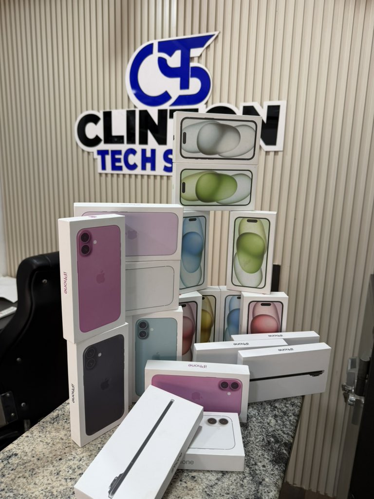 CLINTON TECH STORE tweet media