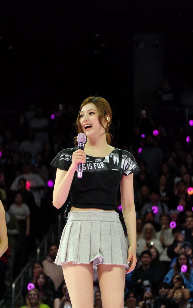 Luminous사나 💜 tweet media