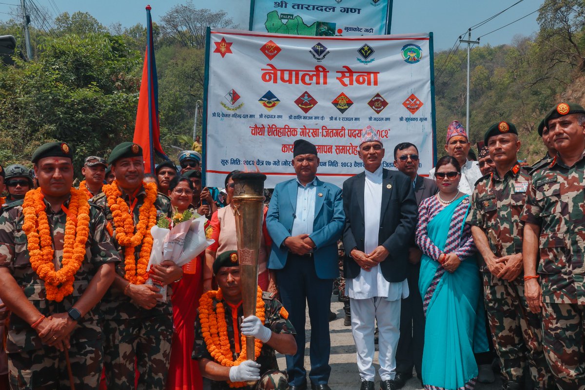 NepaliArmyHQ's tweet photo. राष्ट्रियता, देशभक्ति र राष्ट्रिय एकताको भावना सञ्चार गर्दै इतिहासको संरक्षण र प्रवर्द्धन गर्ने उद्देश्यका साथ गोरखा दरबारबाट सुरु भएको गोरखा-जितगढी पदयात्रा उल्लेखनीय जनसमुदायको सहभागितामा वैशाख ०७ गते बुटवलस्थित जितगढीमा सम्पन्न भएको छ । 
#NepaliArmy 
#GorkhaJitgadhiTrail https://t.co/CE8bSgIm5d