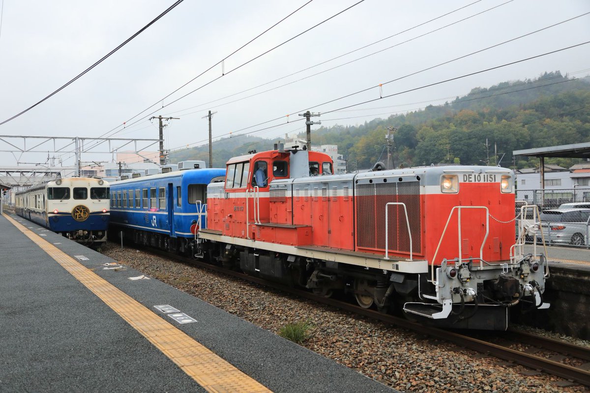 taka10d's tweet photo. @YurieHitotubasi ですよねー。
この３者が並ぶってすごい偶然だと思います！
エトセトラは走行頻度が高いので狙い目ですね。 https://t.co/gzCtKfgkb3
