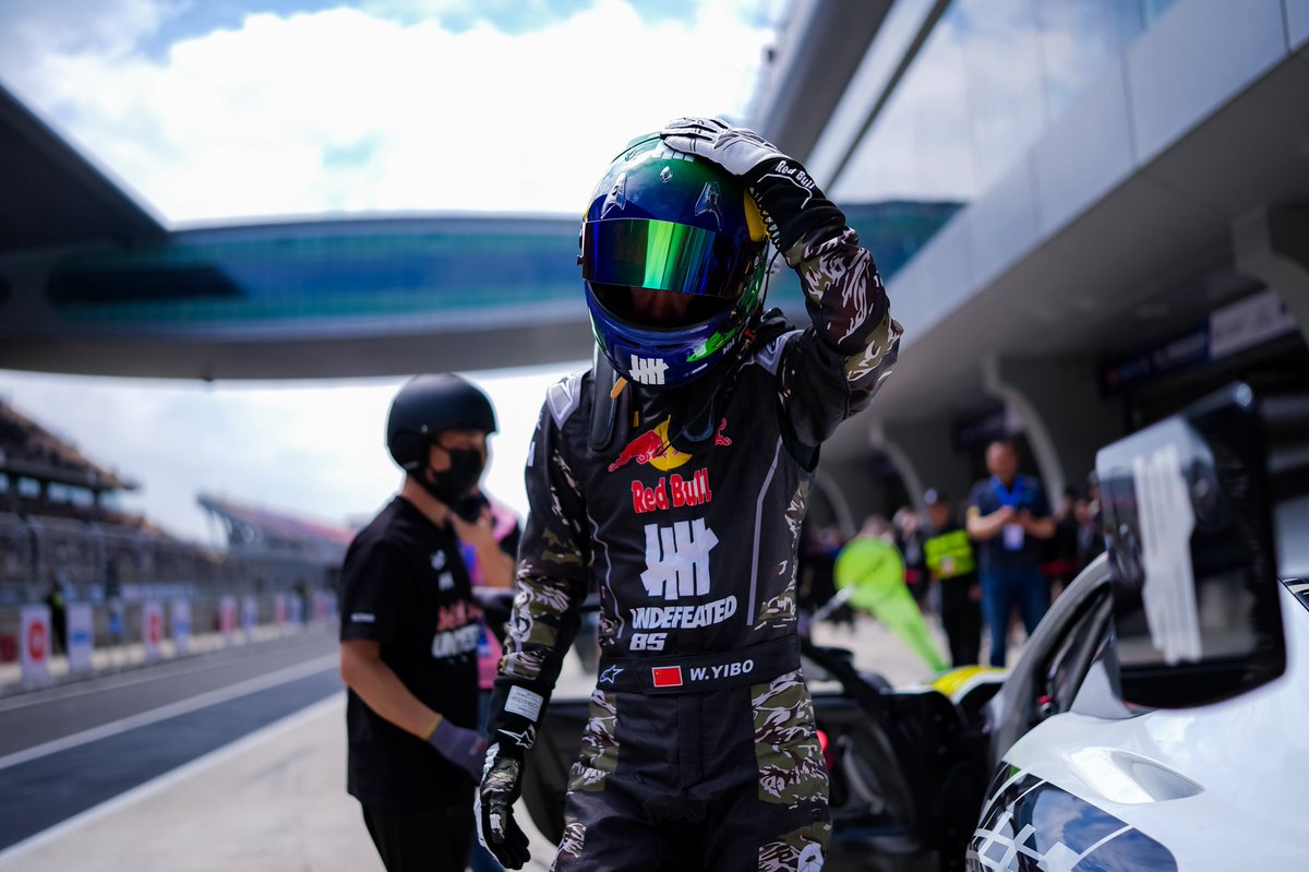 WANG YIBO SOURCES tweet media