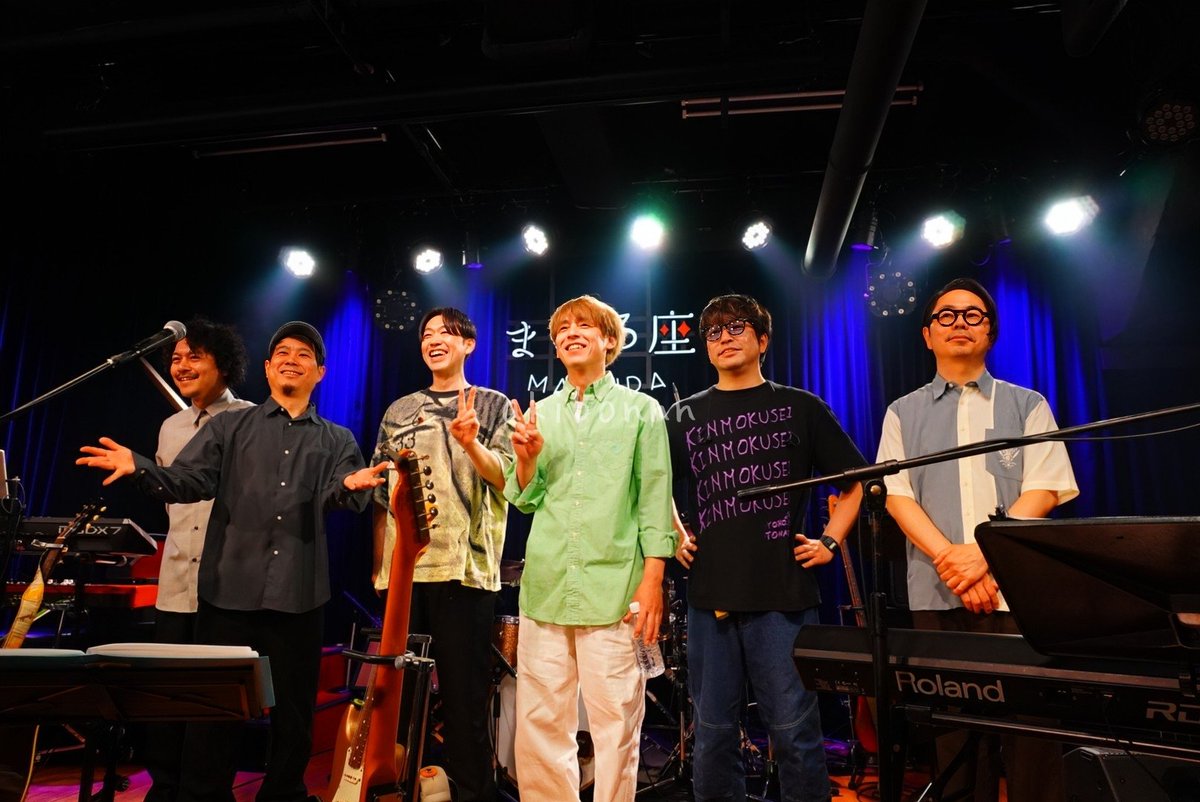 akiboonn's tweet photo. #キンモクセイ劇場 2026春 
どんなことやるのかなーってやはり初日はわくわくする！！#月刊キンモクセイ したから今年は何もないかと思ってたけど、なんとかやってくれてありがとうオリゴ糖！(?)久しぶりに休憩なしのぶっ通しライブで、セトリ詰め詰めで最高だった𓂃𓈒𓂂⚝(→) https://t.co/R9MEXBDgP9