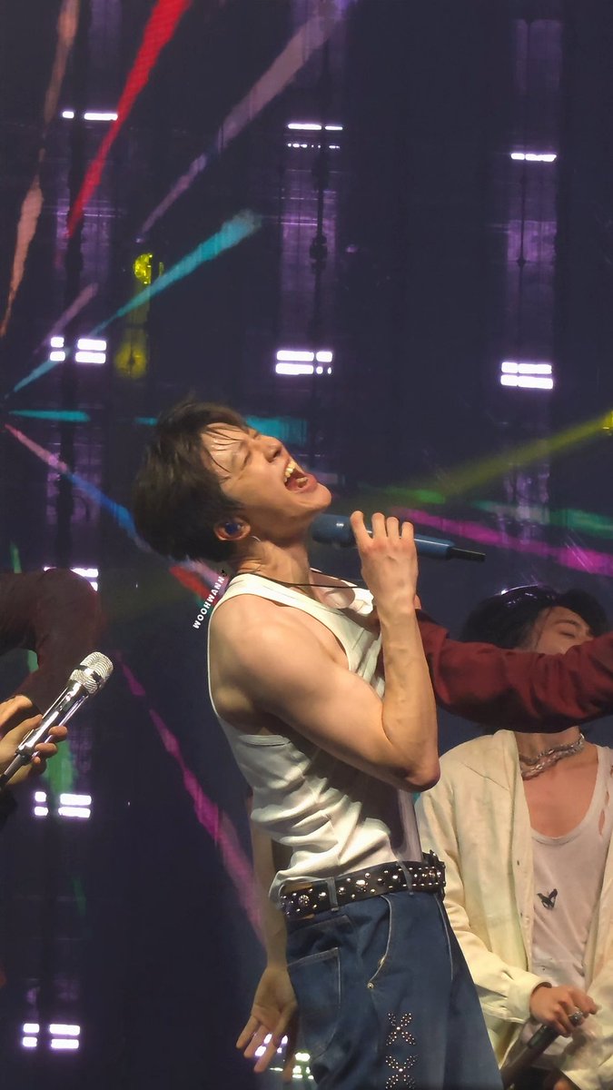 Revi🐮 tweet media