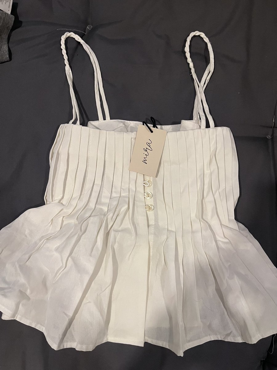 ppmiee's tweet photo. Melt ไม่เคยใส่ size M 400-. ส่งฟรี
Mira M ป้ายยังอยู่ 400-. ส่งฟรี
Mitr ขาว M 750-. ส่งฟรี
Mitr ฟ้า L ขอคนอก 34 400-. ส่งฟรี https://t.co/7HFxpfE7WK