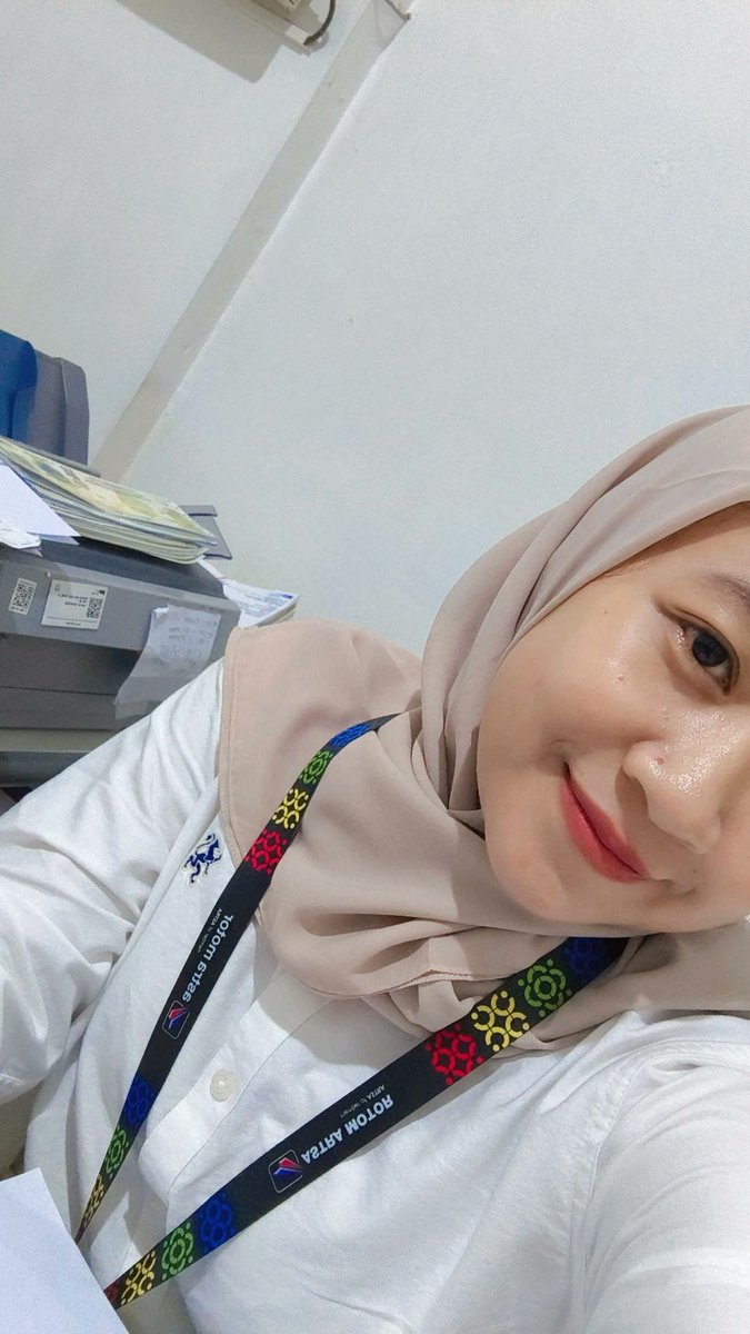 Mahasiswi Kupu-Kupu tweet media