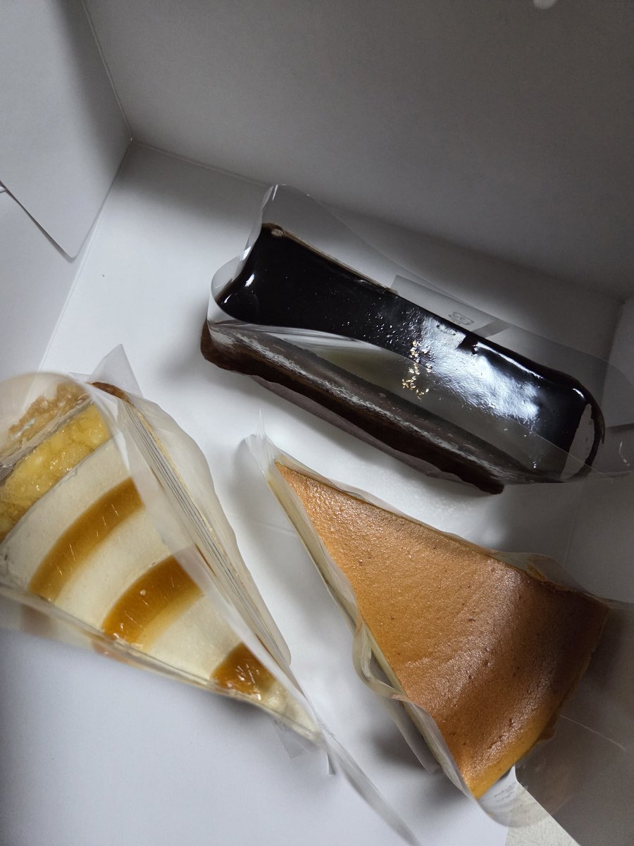 おケーキもいただきまꕀ⋆す😋