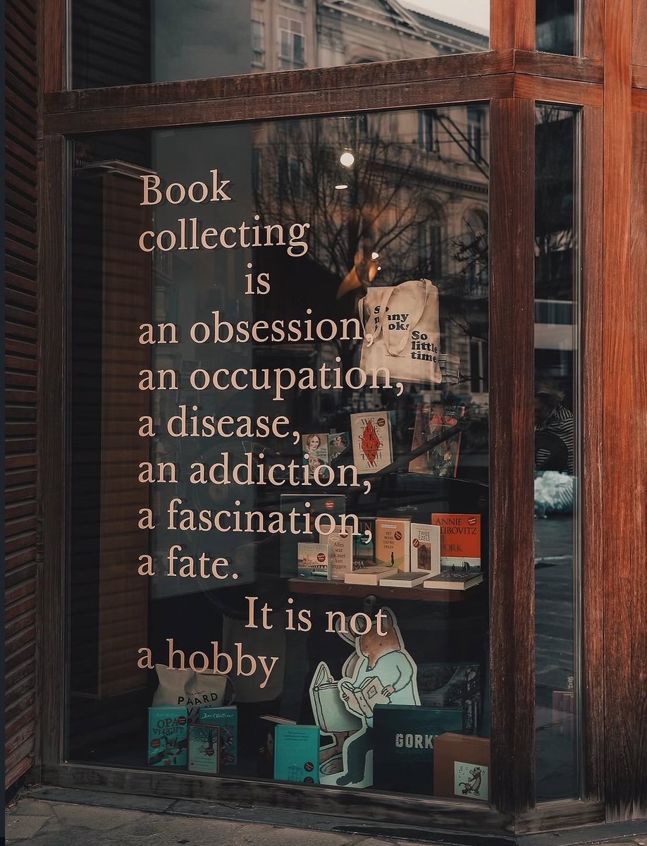 Bookstore Paard Van Troje 
Gent, Belgium