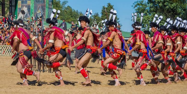 Indianetzone's tweet image. Folk dances of Nagaland is a dynamic blend of #tradition, #history &amp;amp; #artistic expression. They are not only #performances but vital cultural practices that sustain the identity of various #Naga #tribes. Visit:
indianetzone.com/naga_dance
#dance #art #culture #folkdance #nagaland