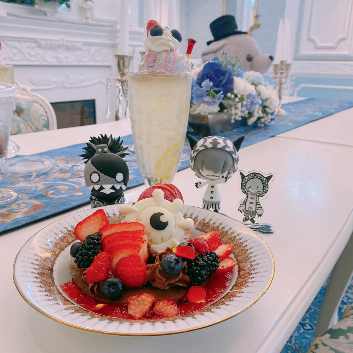 mimi_o412o2nd's tweet photo. とってもお久しぶりに異世界に行ってきました‼️
なんと、2日間連続...✨️✨️
無事にコラボパンケーキも食べれて
ポメリアちゃんのアクスタもGET❣️
そして、こっそりお誕生日もお祝いして頂きました...🫶💭💓
@pon_cotu_riapan @chamberofraven
#破壊骨りあ #_COR #chamberofraven https://t.co/KxPR6CFPBY
