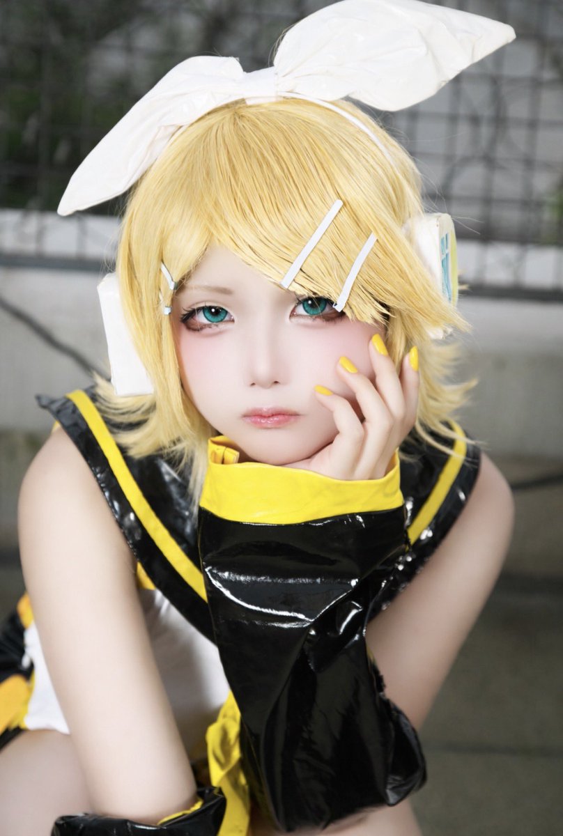 kume_p1026's tweet photo. 鏡音リン　Cosplay

　あのさのさ あのさのさ
　　　　　 僕のこと 気づいてる？

 #アコスタATC  #Cosplay https://t.co/kd14zA3rgV