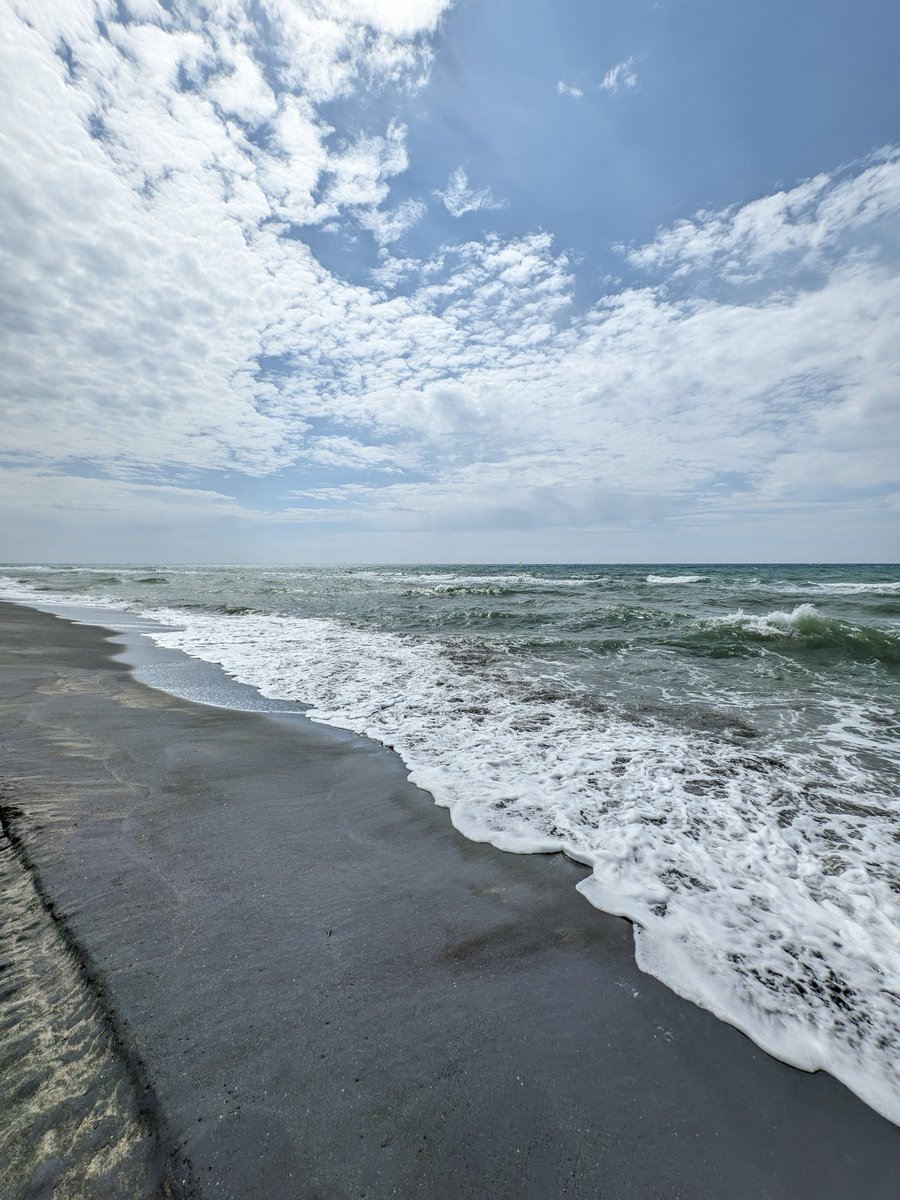 renzwk's tweet photo. Tra le onde e i silenzi https://t.co/YYPtdMKsDN
