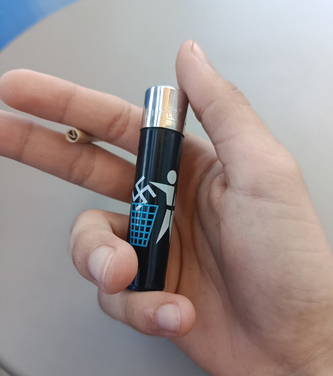 ☣mango☣ tweet media