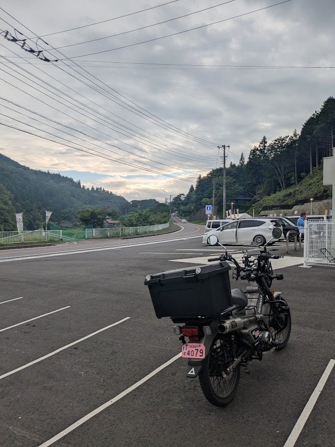 NagRe_jp's tweet photo. @YZFR1_KABA 元画像は道志にできたコンビニで撮影されたものですー、ChatGPTってこんな使い方もできたのですね！ https://t.co/5YKG8yIJsA