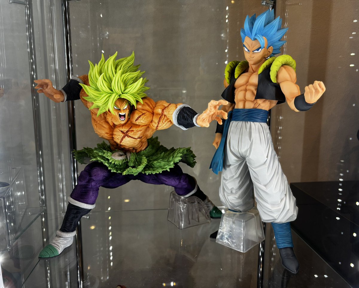 もふこ tweet media