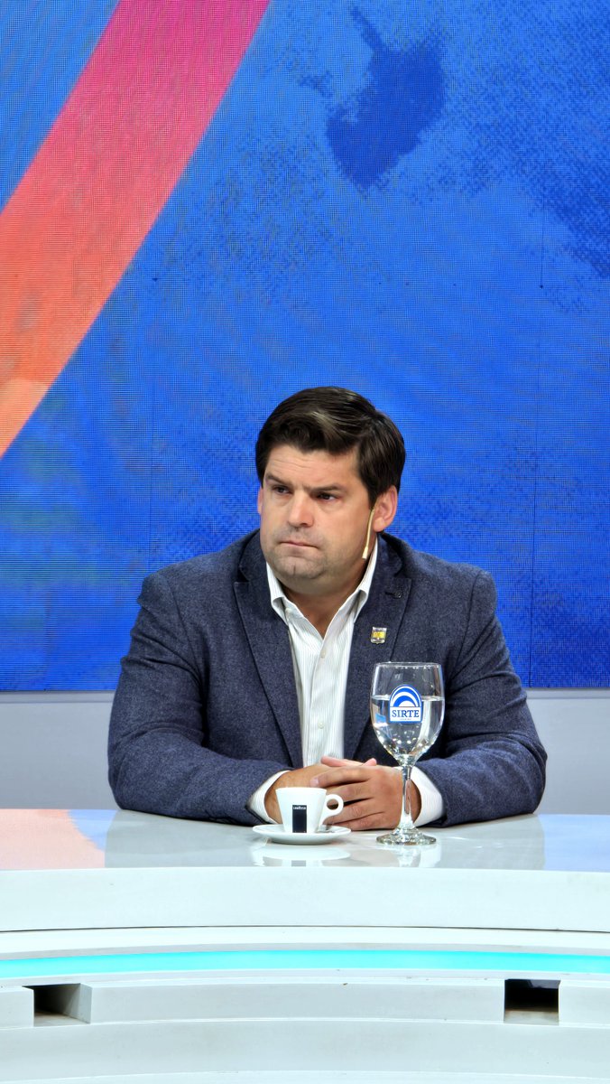 Desayunos informales tweet media