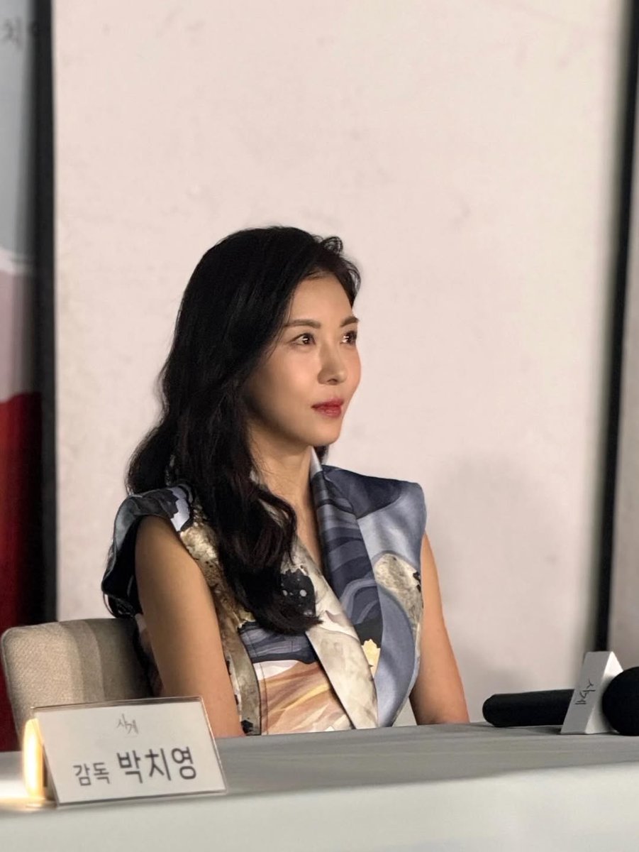 It’s the first Monday since Climax came to an end, and we’re already feeling the void—missing our beloved actress 하지원 Ha Ji Won and her unforgettable portrayal of Chu Sang-ah more than words can say.

📷 - Haewadal Entertainment

#HaJiWon 
#하지원 
#Climax

❤️