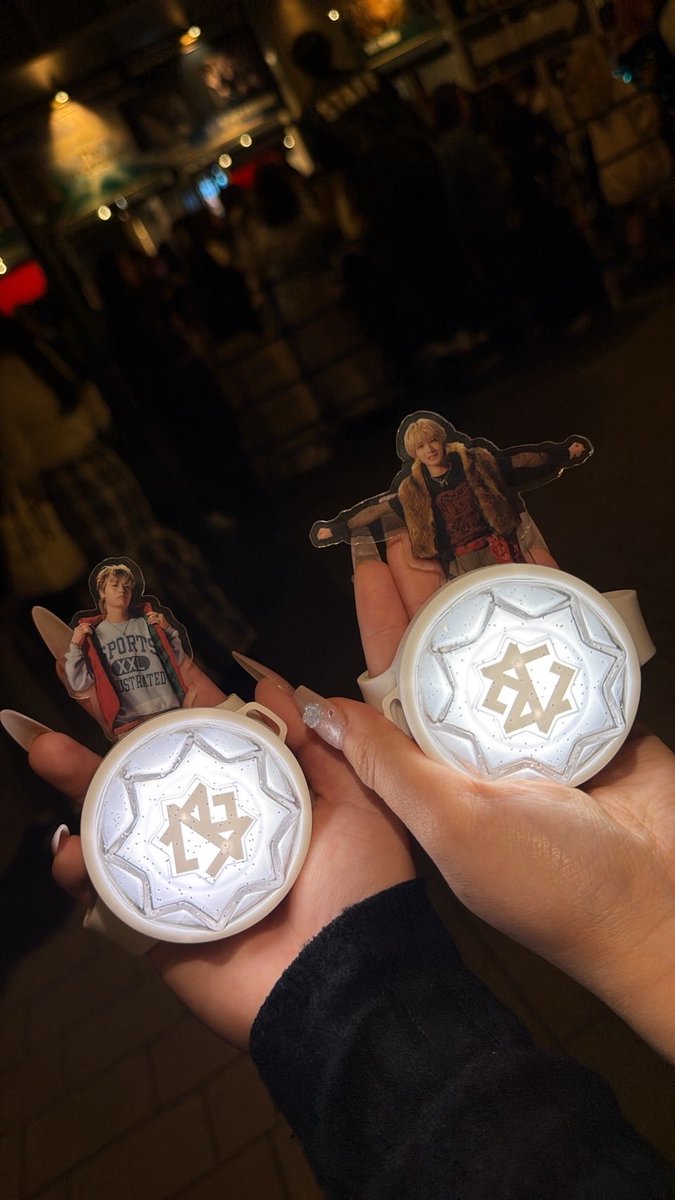 EisA💖 tweet media