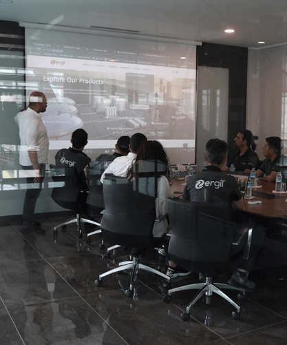 AagerGmbH's tweet image. Innovation is driven by expertise. Meet the minds behind our complex engineering projects.

#EngineeringTeam #MeetTheTeam #Innovation #EngineeringExcellence #CompanyCulture #IndustrialEngineering