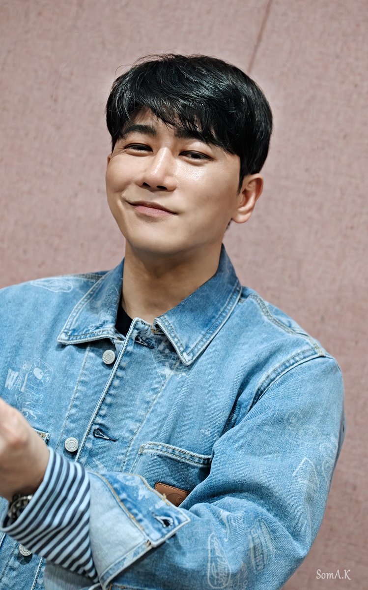 20260419 뮤지컬 로미오와 줄리엣 퇴근길
#박민성 배우님
.
구냐니입 구냐니입!!! :3