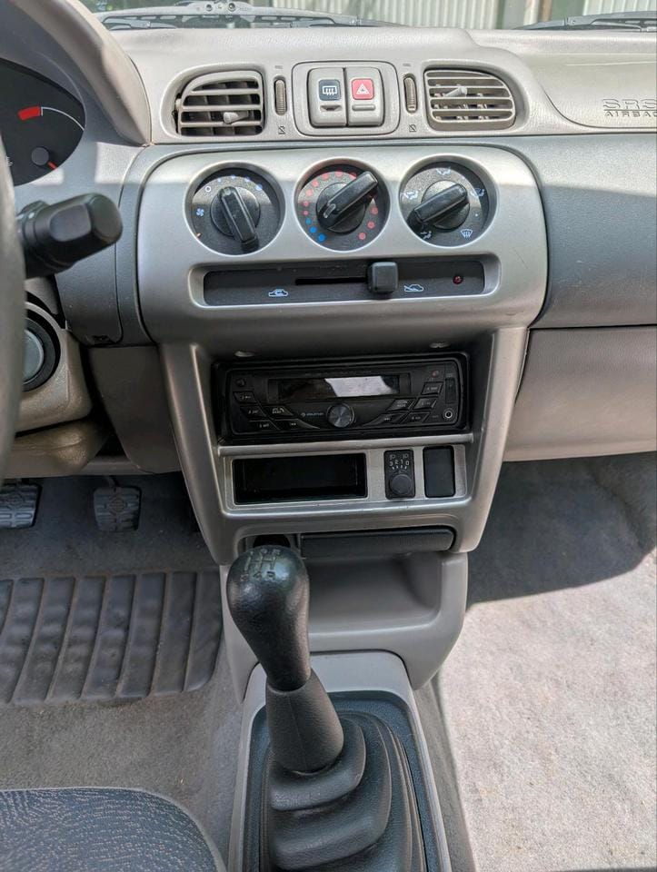 waleowodeinde's tweet photo. Clean &amp; Rugged Nissan Micra K11 – Fuel Efficient &amp; Reliable
​Model: Nissan Micra (K11 Facelift)
​Condition: Extremely clean exterior and well-maintained interior.
​Engine: Sound engine with excellent fuel economy (perfect for daily commuting).
​Transmission: Manual – Smooth gear https://t.co/xEUINFM4UH