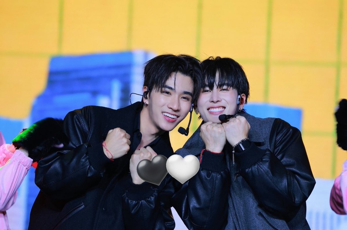 PerthSanta🖤🤍teerak❤️Ralyn tweet media