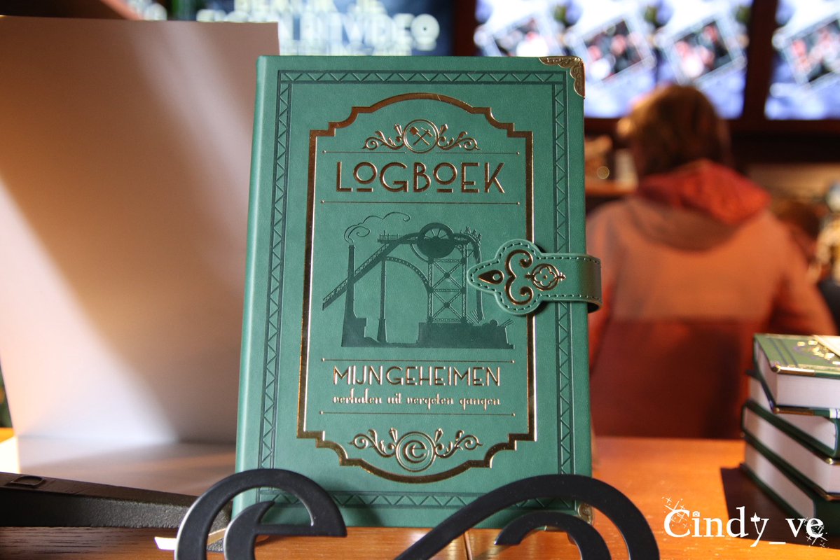 cindy_ve's tweet image. Nieuwe logboek €17,50 en pen €7,50 #DeGevoelighePlaet #Baron1898 #Efteling