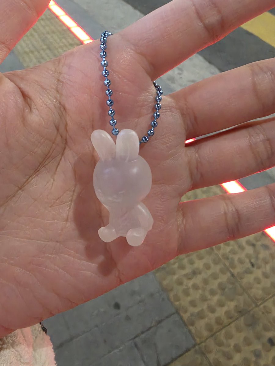 리리ฅᥫ᭡ tweet media