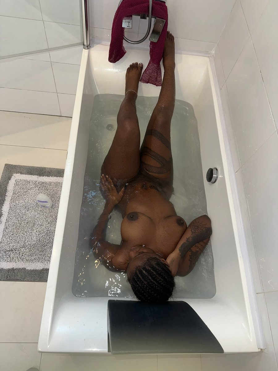 Blue_bubbles 🇬🇭🇬🇭🏳️‍🌈🏳️‍🌈 tweet media