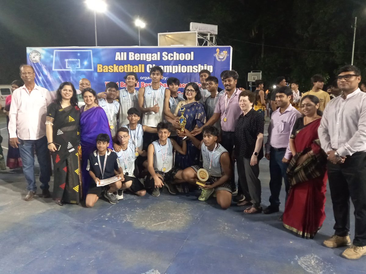 Indusvalleykol's tweet image. A proud moment for IVWS! 🏀
Our boy's team secured the 1st Runner-Up position at the All Bengal Inter-School Basketball Championship, displaying outstanding grit, teamwork and sportsmanship.

#IVWS #BasketballChampionship #ProudMoment #RunnerUp #TeamSpirit #YoungAchievers