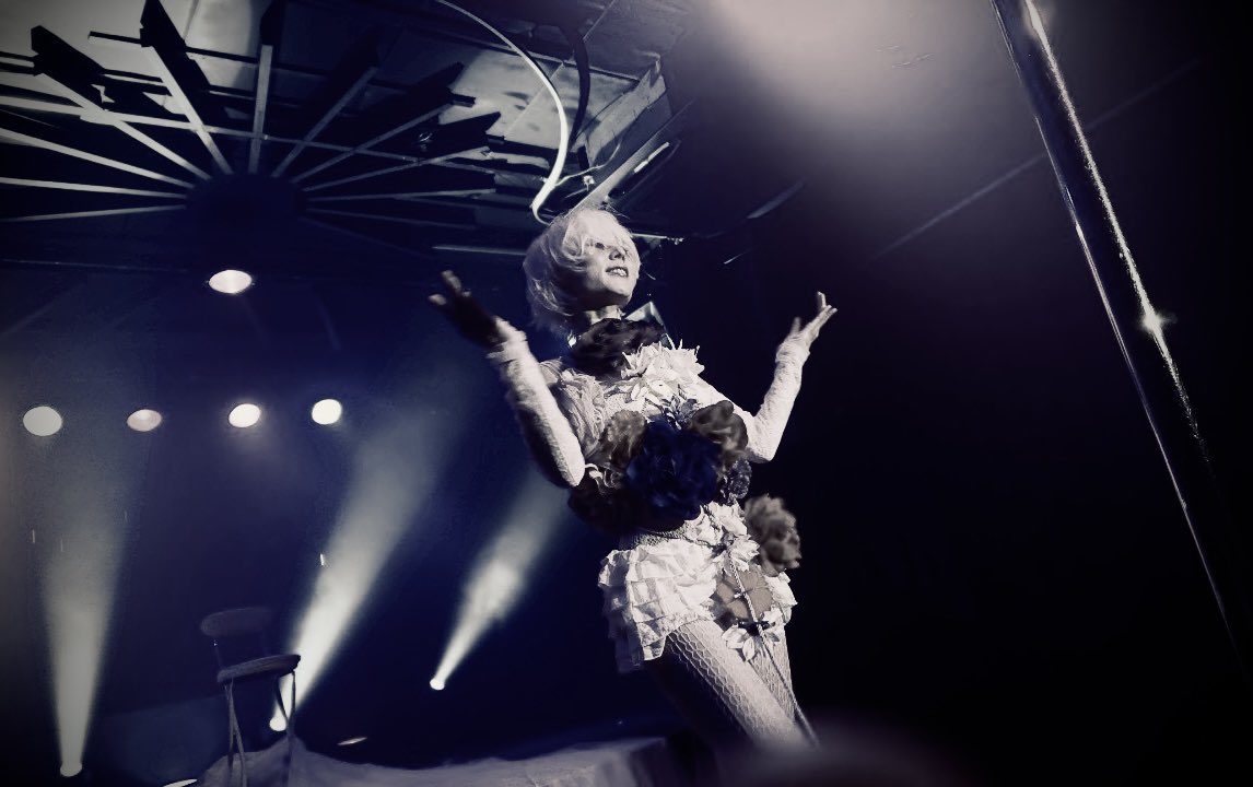 【 ﾌﾟﾁ 告知 🔈】 

5/2 土曜日の深夜 🌃
新宿にあります"ｶﾌｪ ﾙ·ﾀﾝ"さんにて、
ﾋｯｿﾘとﾊﾟﾌｫｰﾏﾝｽを 予定しております🐝

現状 ご予約は不要です🥂✨
ﾌﾗﾘとお立ち寄り頂けたら…

まだまだ ふんわりとしておりますので、
お知らせがあれば 随時 ⋆͛📢🕊
letemp.foodre.jp