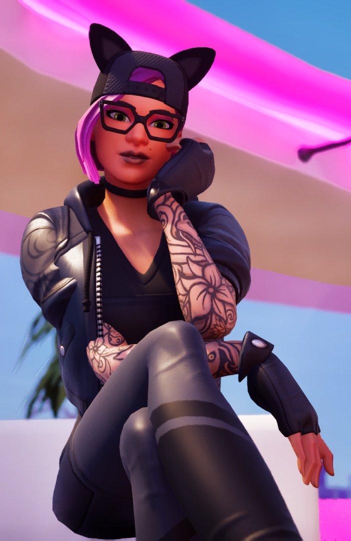 DarkiLynX360's tweet image. Lynx: There's nothing better than enjoying life to the fullest. ☺️💜💙🖤
#Lynxfortnite #fortnitelynx
 #Lynx #fortnitecapture #fortography #fortnitecreative #fortnitephotography