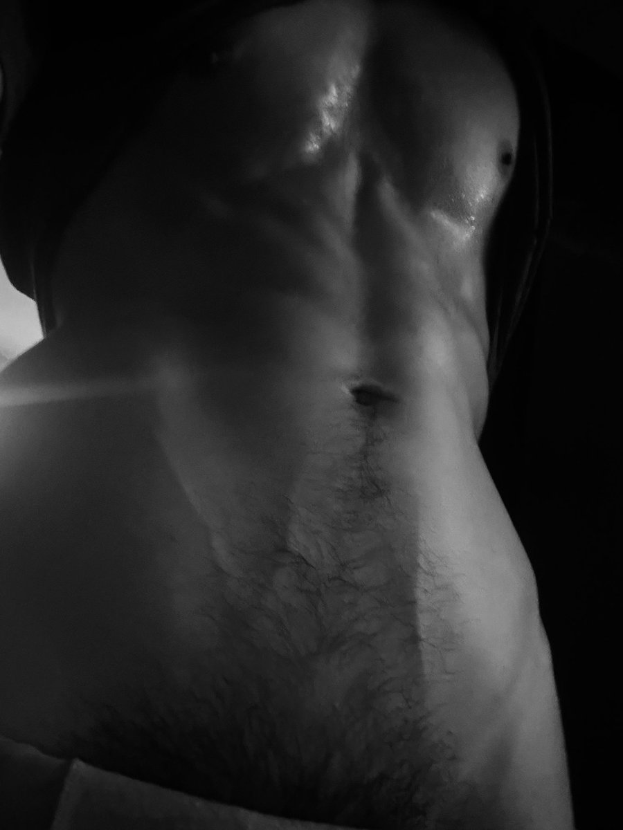 Truthordare tweet media