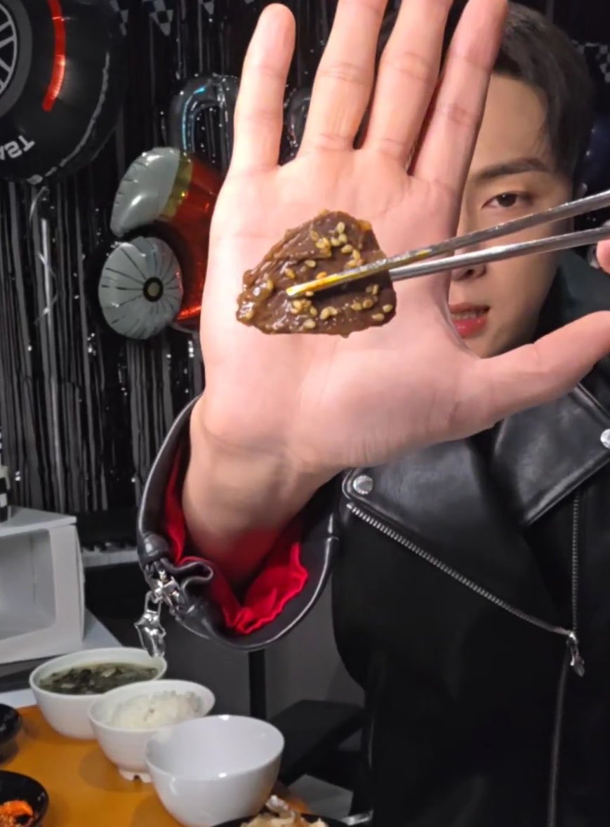 박쫑생마누라 tweet media