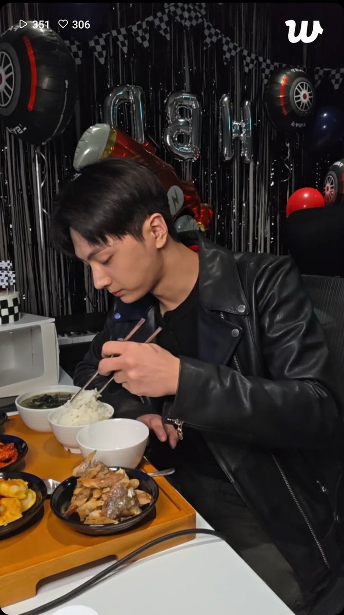 ally🌸 tweet media