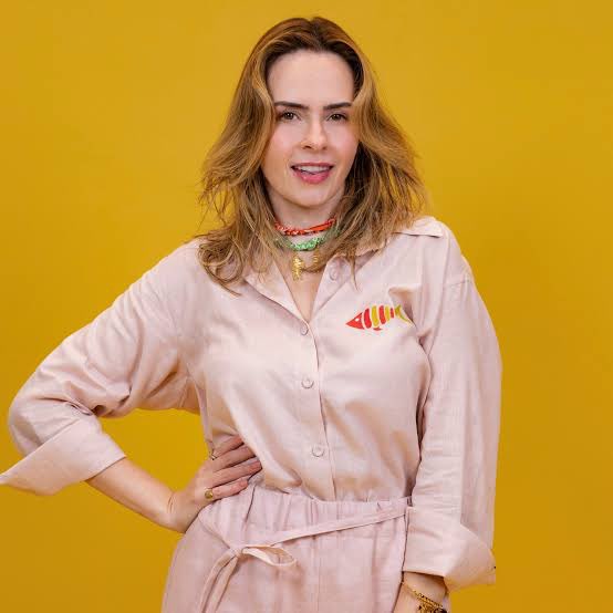 JulietteCrave's tweet image. 💕 MUTIRÃO TODOS UNIDOS POR ELA!!

🗳️ A CADA 10 VOTOS DE TORCIDA, COMENTE UM EMOJI AQUI.

🎯 META: INFINITA🌟

👸🏼 O VOTO É PARA VENCER, VOTE NA ANA PAULA! 
gshow.globo.com/realities/bbb/
@anapaularenault 
#AnaCampeã #bbb #BBB