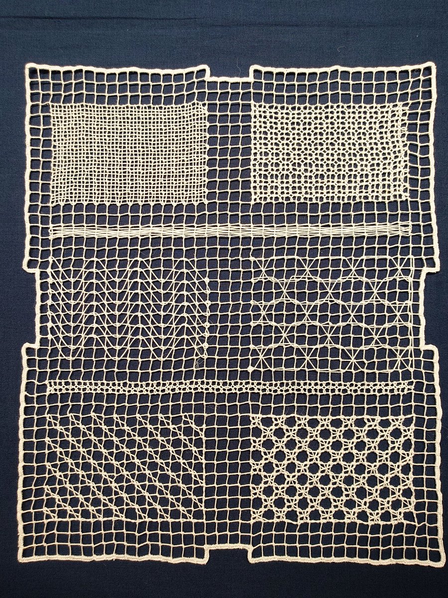 LaceMakerYuuna's tweet photo. #フィレレース
#刺繍サンプラー https://t.co/tFiTirYGsP