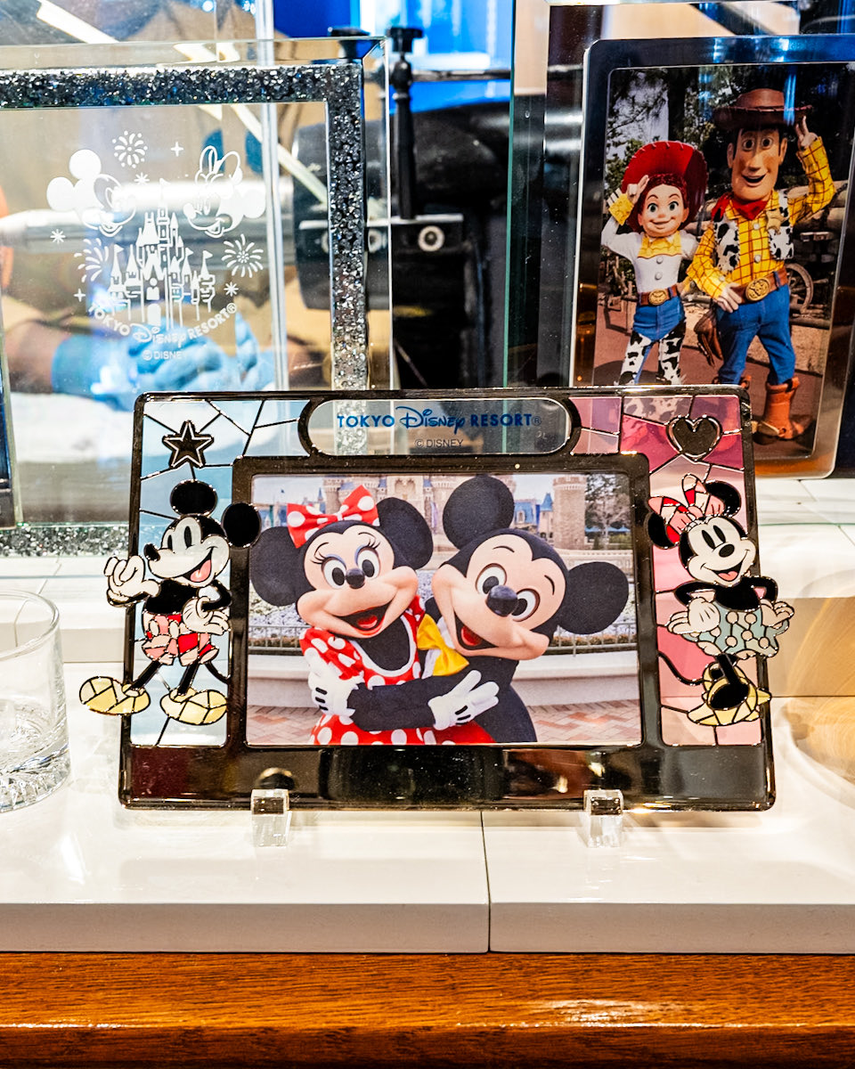 ステンドグラスデザイン！ 東京ディズニーランド「ガラスの靴」 新作