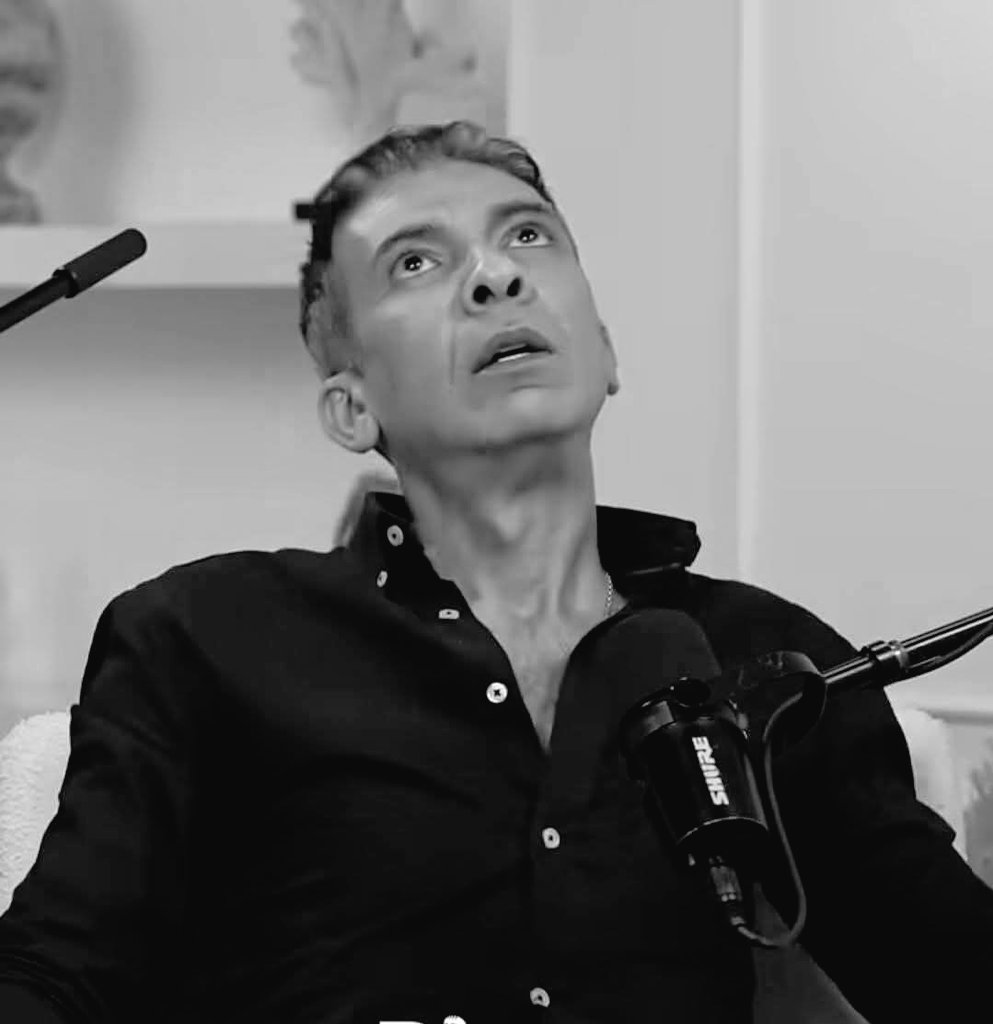 realAmrHamdy's tweet image. الدكتور المصري ضياء العوضي اثبت لنا ان معظم الدكاترة الي بتهاجمه شوية سمكرية لا يفقهون بالطب شئ فقط يفهمون بالتجارة في البشر والرحلات والفنادق والشاليهات والهداية والاكل بالمطاعم من وراء شركات المافيا

#ضياء_العوضي #Egypt #مصر #الإمارات #uae