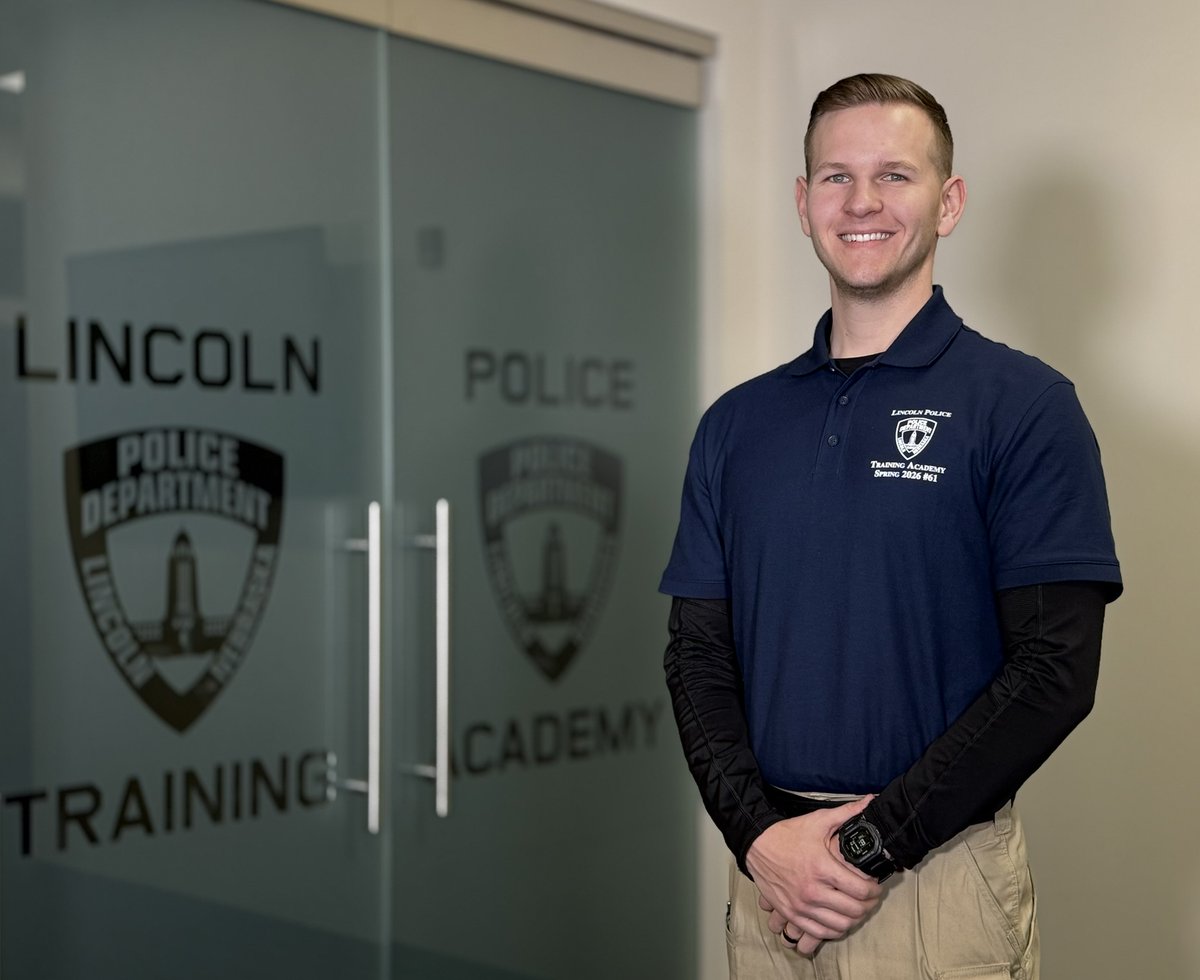 Lincoln_Police's tweet photo. 🚨FRESH FACES🚨
Braeden Struempler #4465
Please help us welcome Braeden to #LPD. When asked why he wanted to be a police officer, he said, "I feel a calling to have a life of service. I want to be a part of the community in a way that benefits the people."
#LPDFreshFaces https://t.co/sI40sTVswn