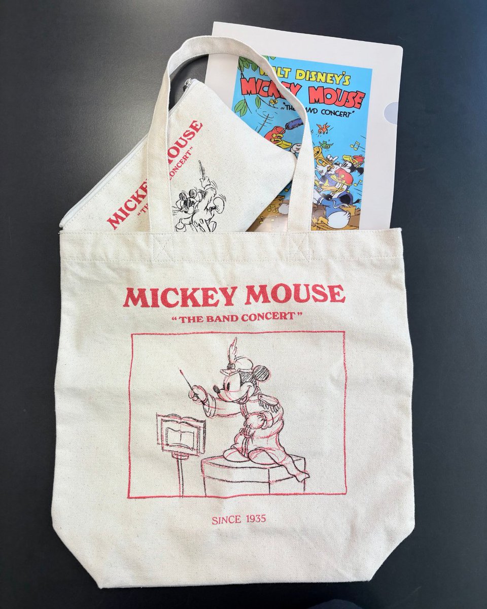 yamanomusic's tweet image. Even an ordinary day feels more exciting when you go out with Mickey Mouse 🎶

Easy to match with any outfit and perfect for everyday use #ToteBag！
Also recommended to use together with the flat pouch 🙌🏻

Take it with you wherever you go♪

Learn more ↓
yamano-music.co.jp/disney-collect…