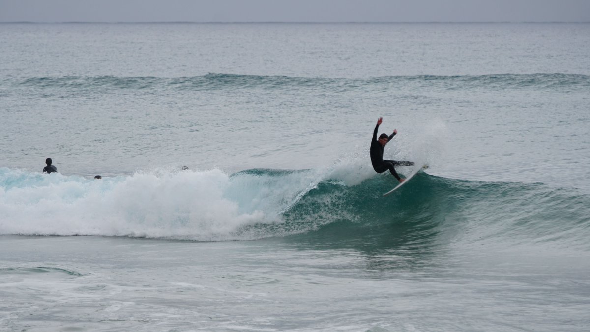 twinsbros's tweet image. Vertical vibes with Federico Melis on the P.O.P. TEAM model. Speed, flow, and total control. 🌊🔥 #TwinsBrosSurfboards 
#Surfing #POPTeam #FedericoMelis #SurfAction
