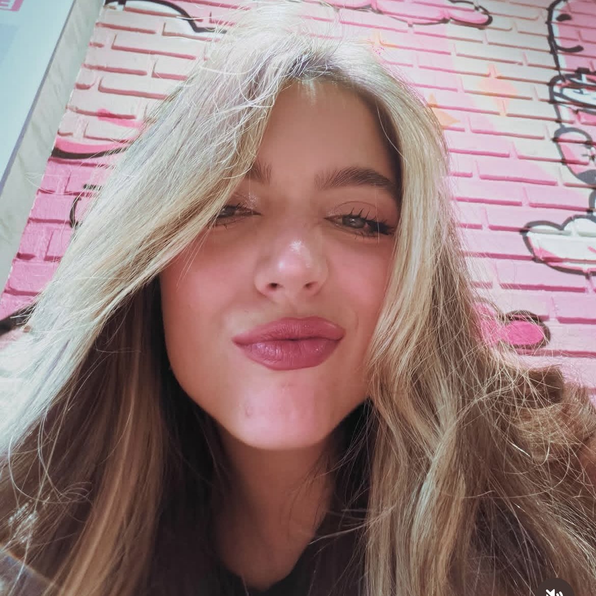 𝙧𝙤𝙨𝙚́. tweet media