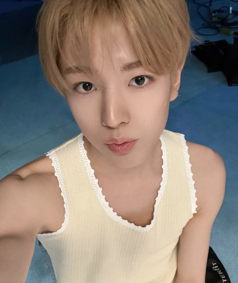 묭이 .. tweet media