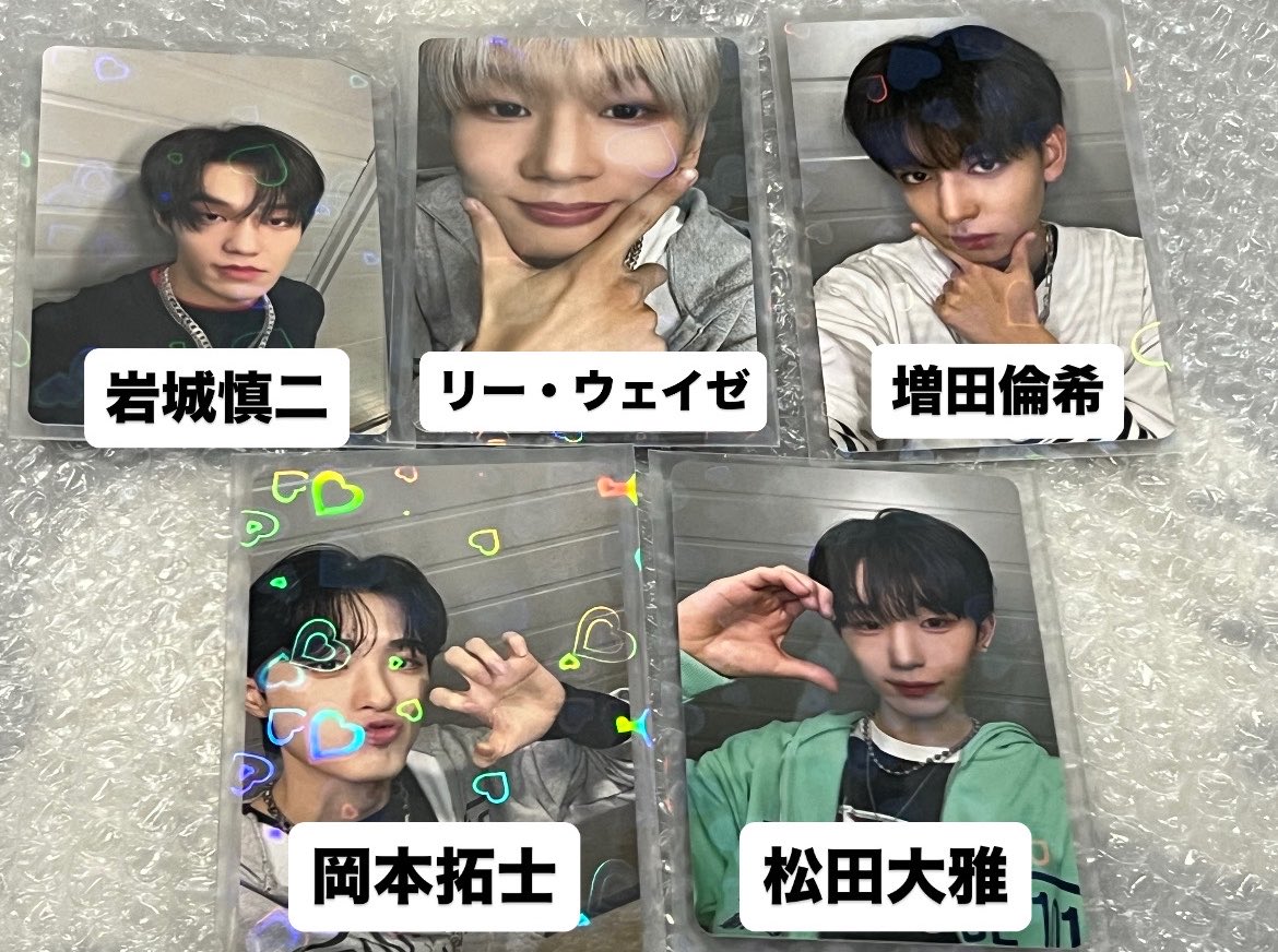 柰 tweet media