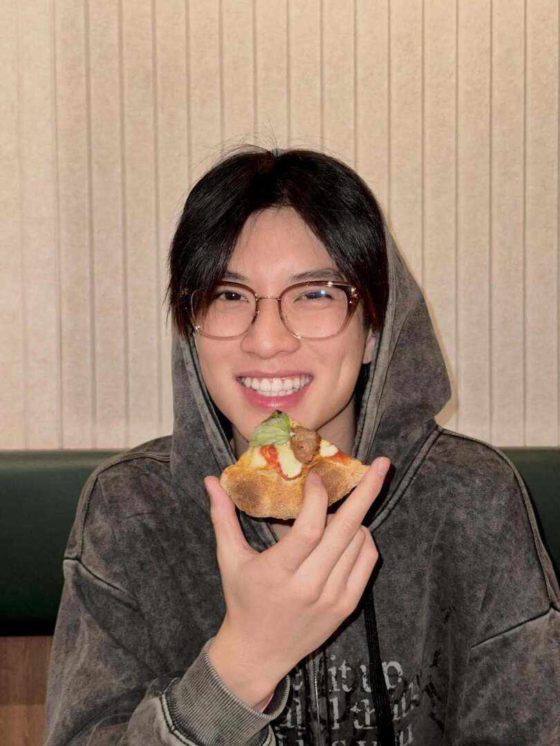 selfolssi ♤ tweet media