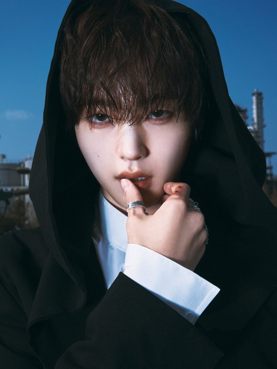 채이나 tweet media